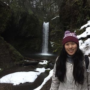 Meet your Posher, Danielle